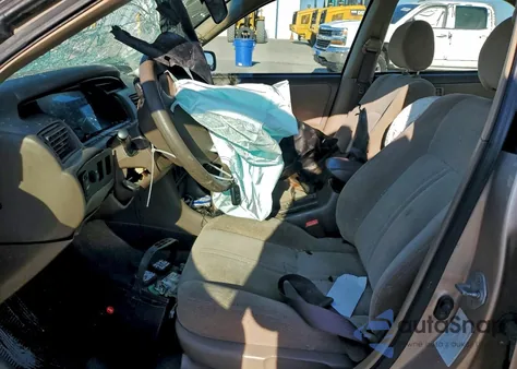 2001 Toyota Camry Ce z USA, uszkodzony, nr VIN 4T1BG22K71U852852